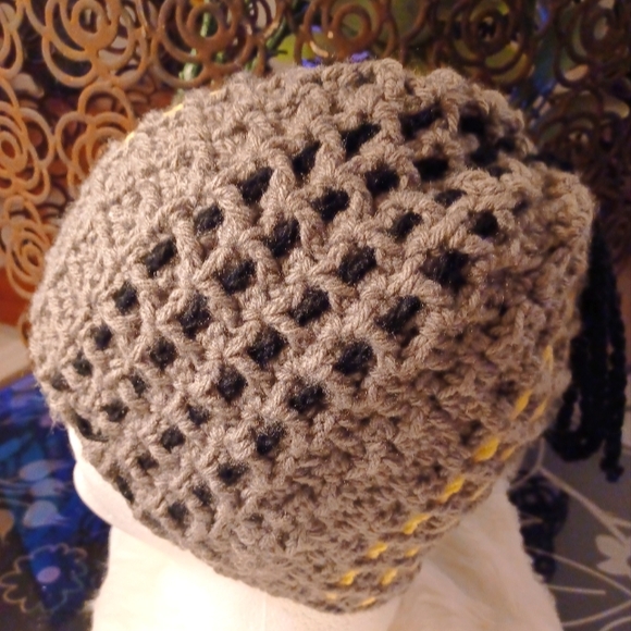 Hat - Picture 5 of 6